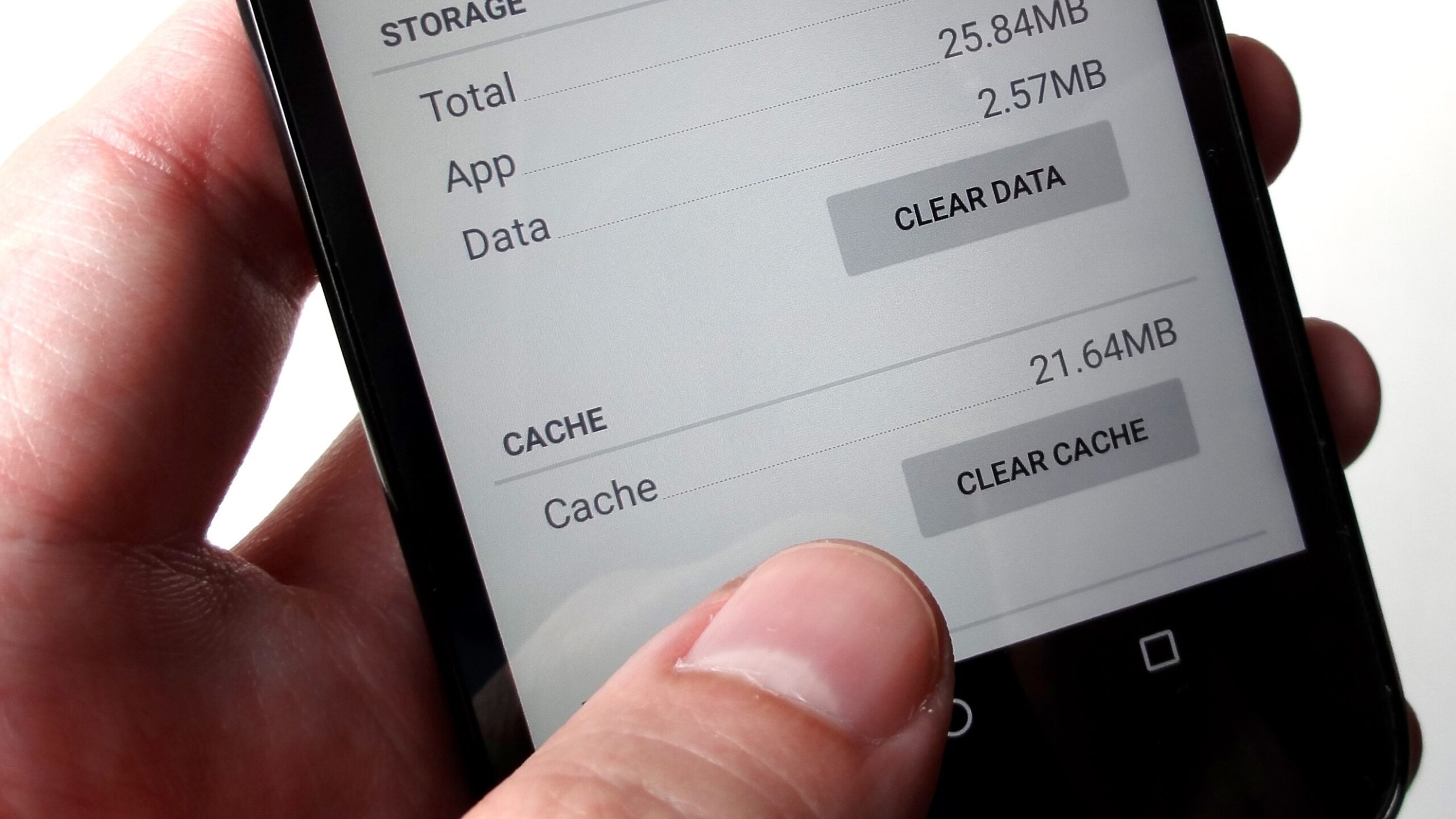 Clear cache و Clear data